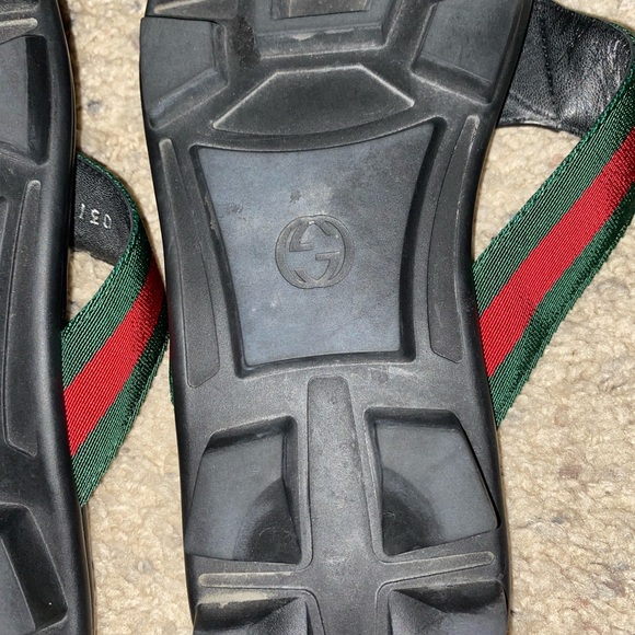 Authentic Gucci Men’s flip flop sandals. - Picture 11 of 15